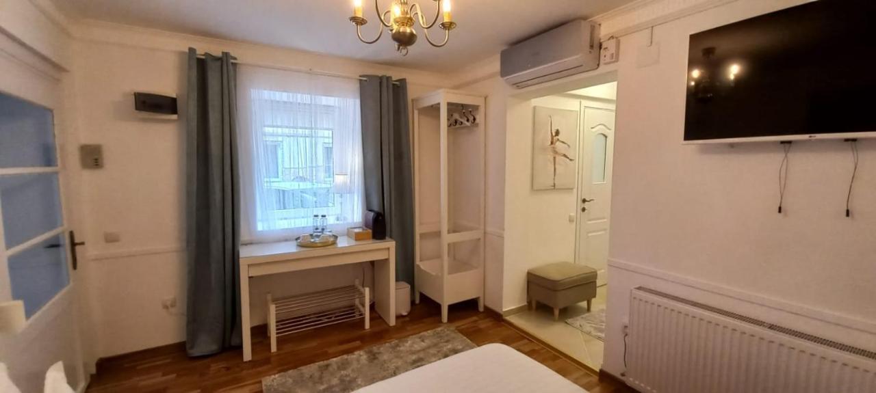 Five Rooms Μπρασόβ Εξωτερικό φωτογραφία